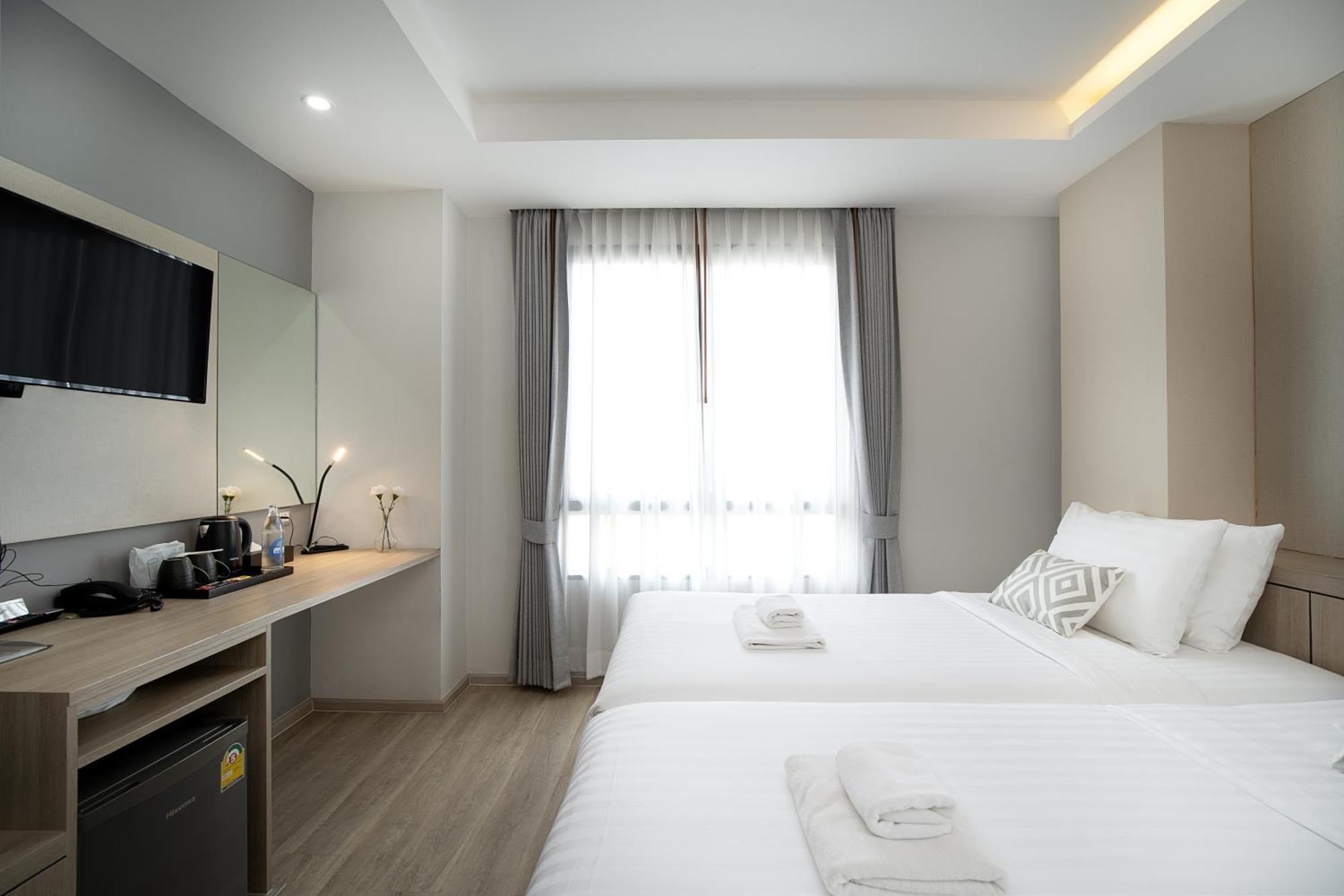 The Riski Hotel At Bangphlat Station Sha Bangkok Eksteriør bilde