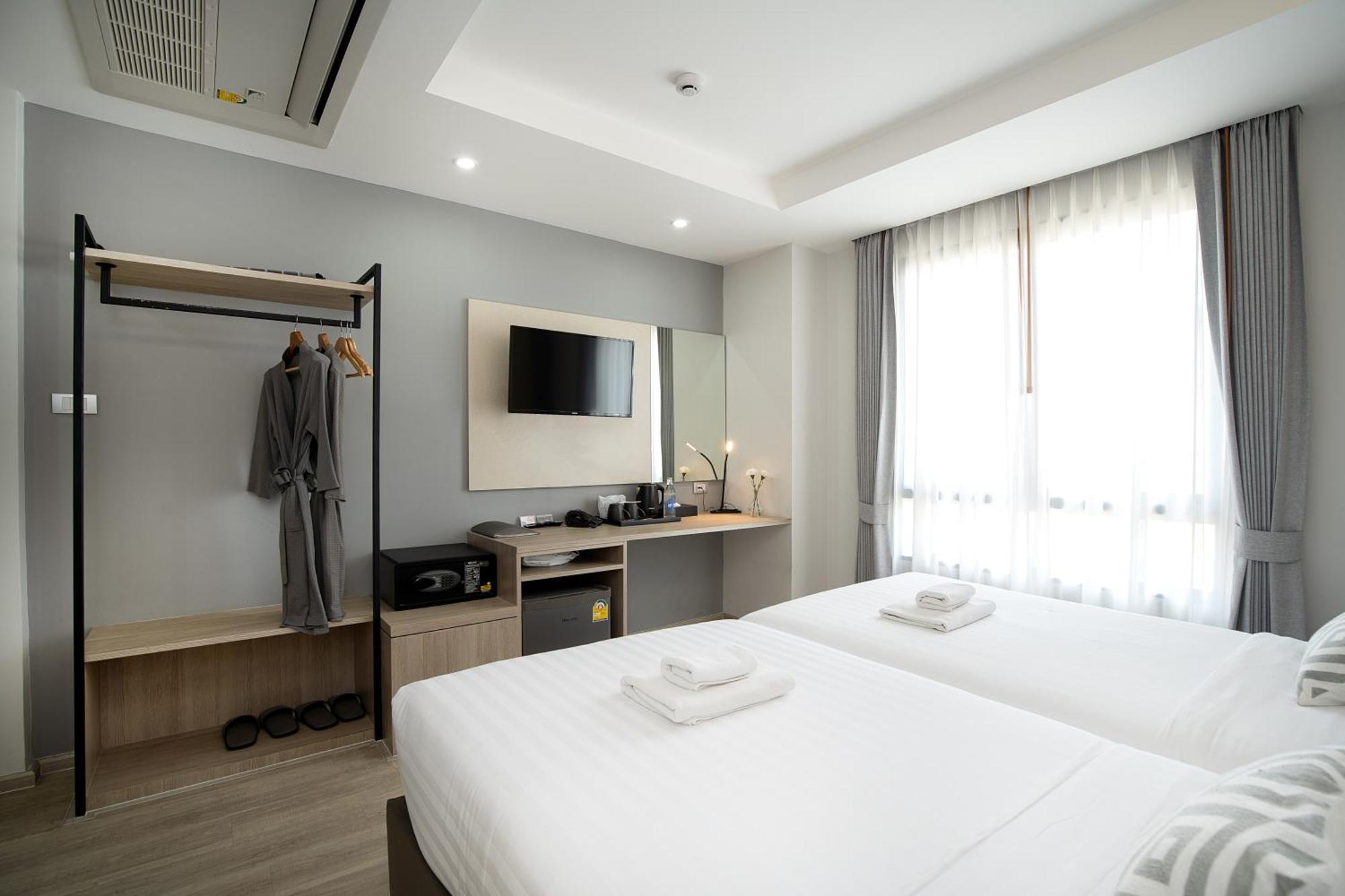 The Riski Hotel At Bangphlat Station Sha Bangkok Eksteriør bilde