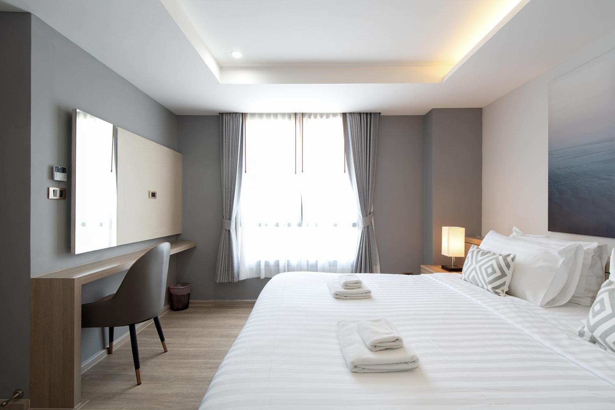 The Riski Hotel At Bangphlat Station Sha Bangkok Eksteriør bilde