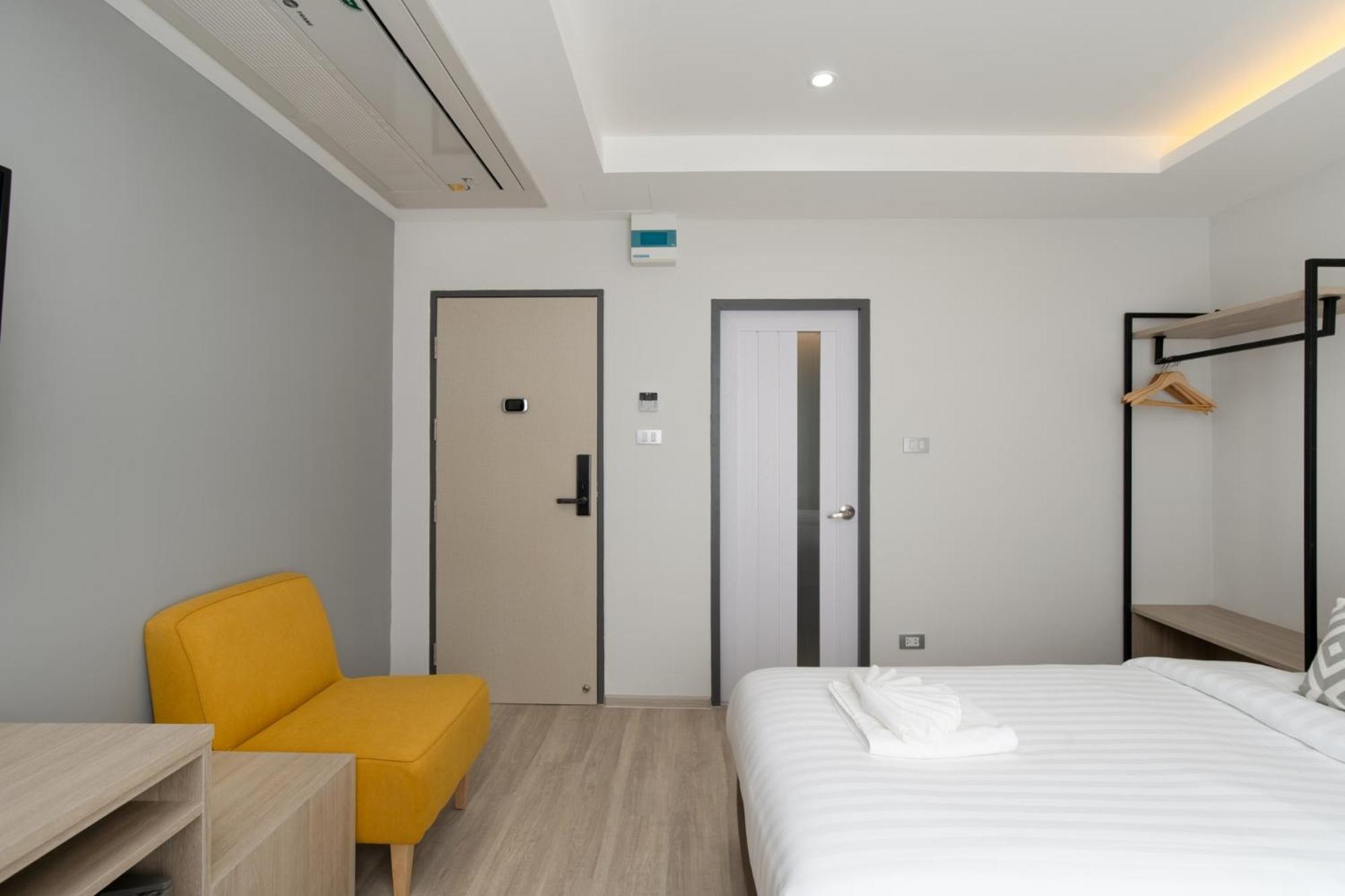 The Riski Hotel At Bangphlat Station Sha Bangkok Eksteriør bilde