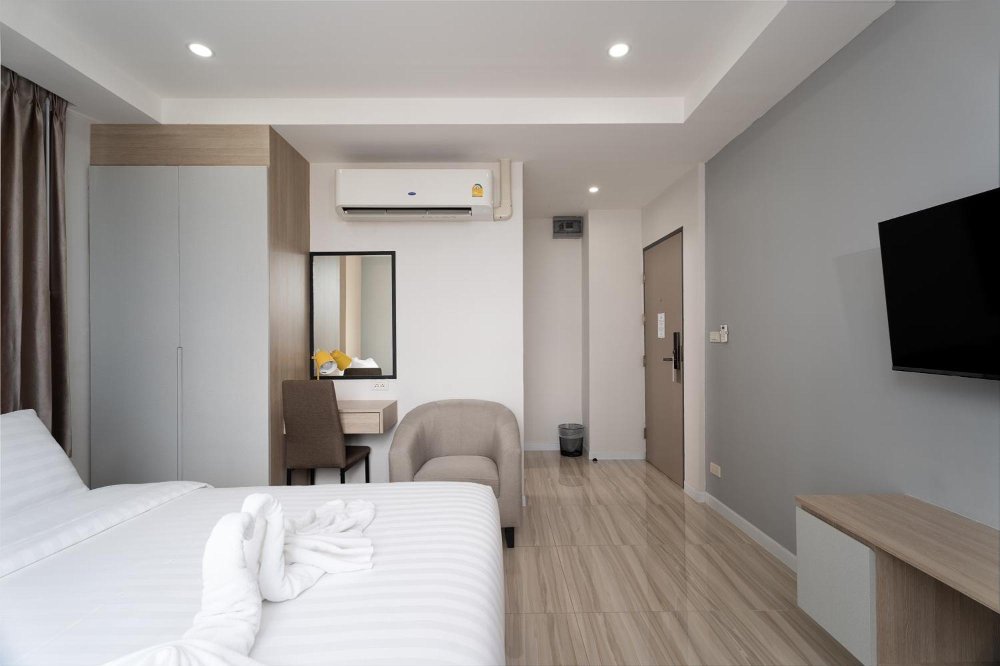 The Riski Hotel At Bangphlat Station Sha Bangkok Eksteriør bilde